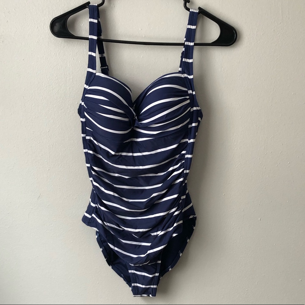 🛍Niptuck Swim  brand new swim suit